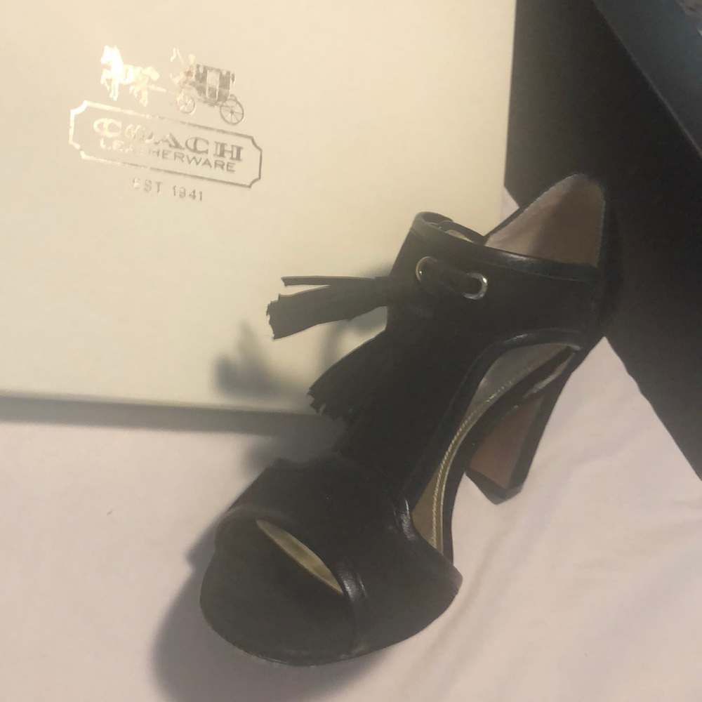 Coach heels 8.5 - Picture 3 of 4